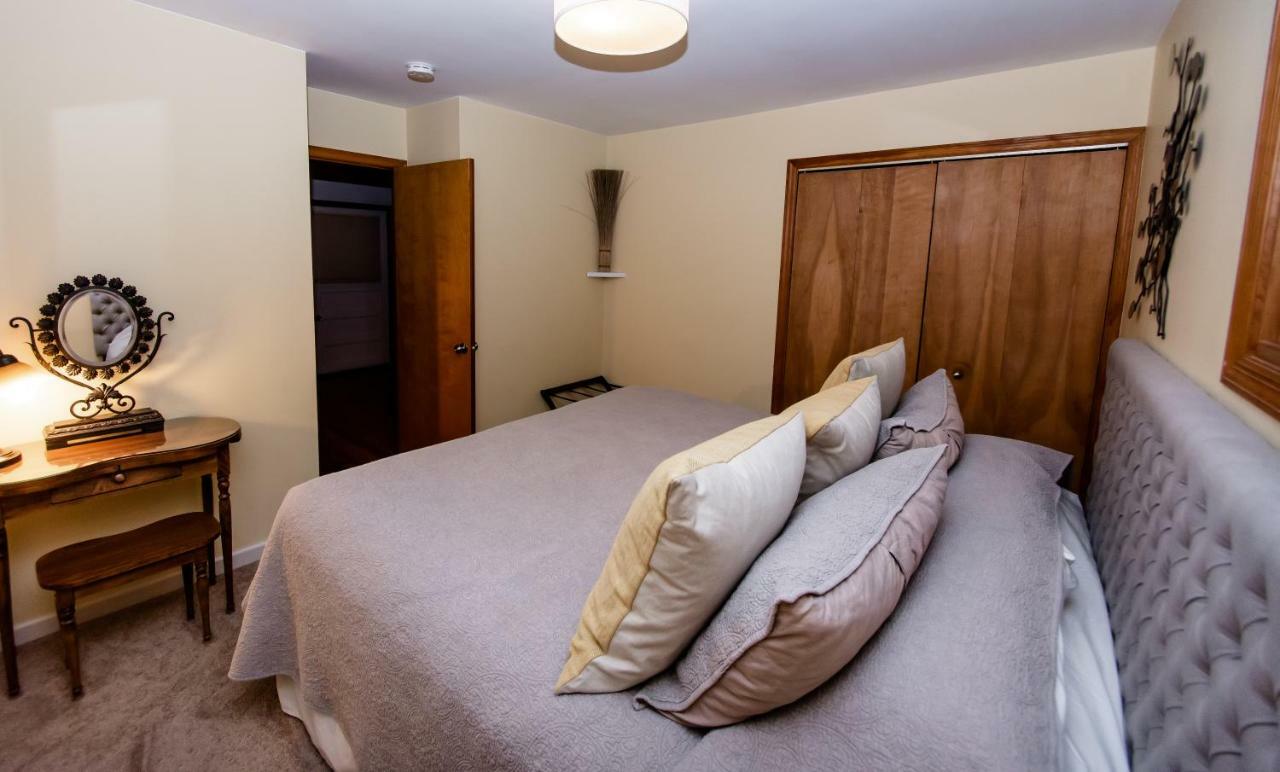 Small Batch Lodging Granville Екстериор снимка